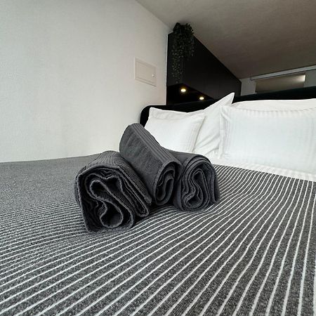Appartement Au Rez-De-Chaussee En Vieille Ville De Porrentruy Extérieur photo