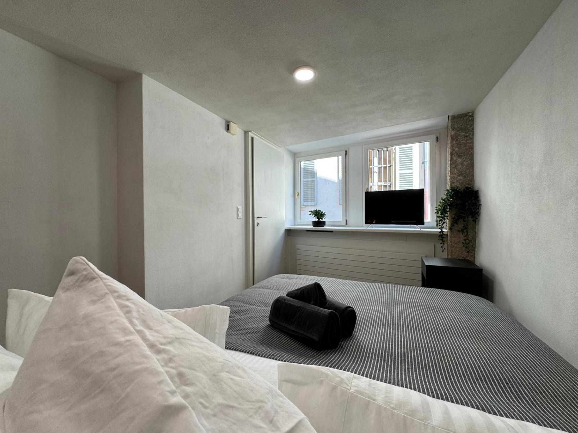 Appartement Au Rez-De-Chaussee En Vieille Ville De Porrentruy Extérieur photo