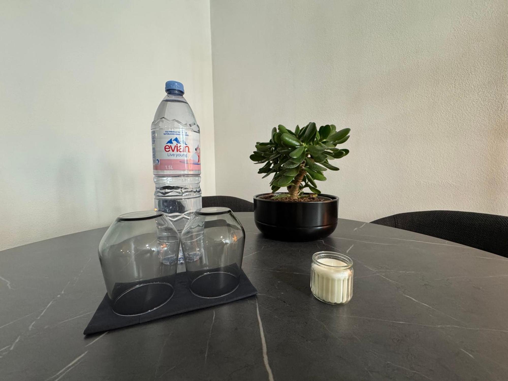 Appartement Au Rez-De-Chaussee En Vieille Ville De Porrentruy Extérieur photo